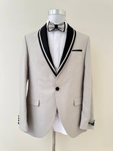 Platinum Tuxedo